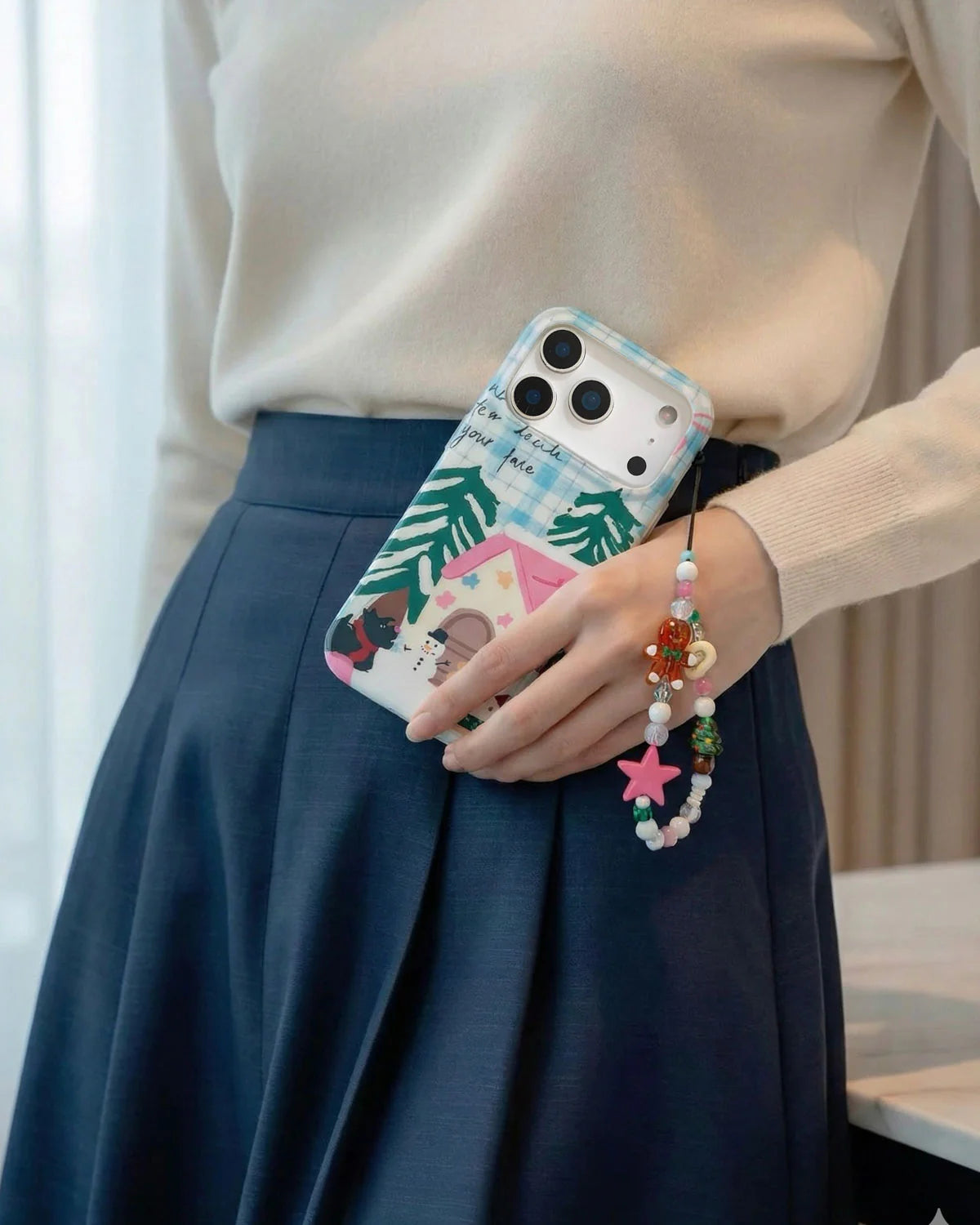 WINTER COTTAGE FRIENDS Phone Case