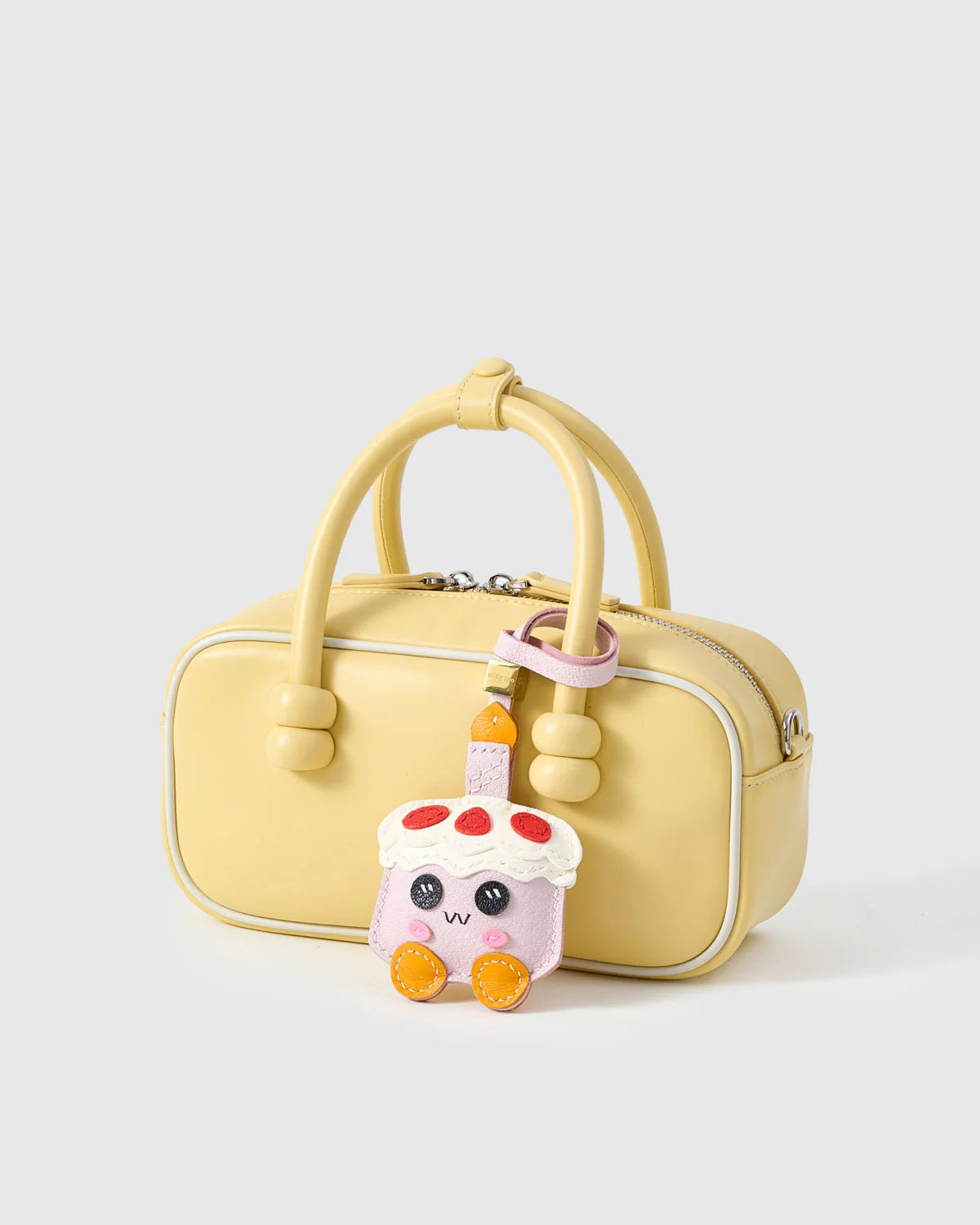 CAKE CHARM