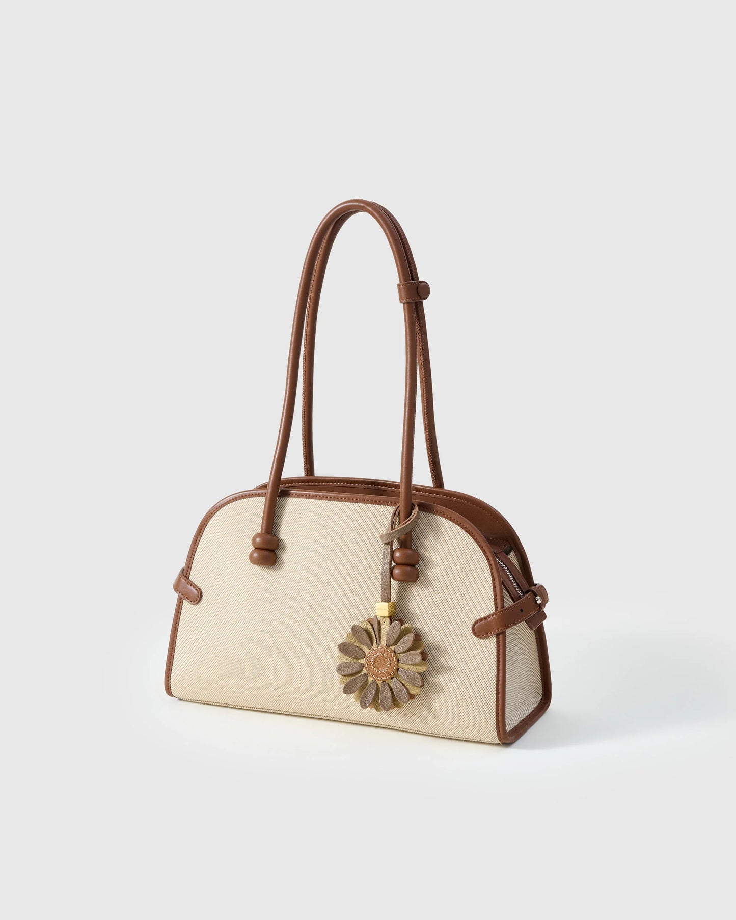 DAISY CHARM