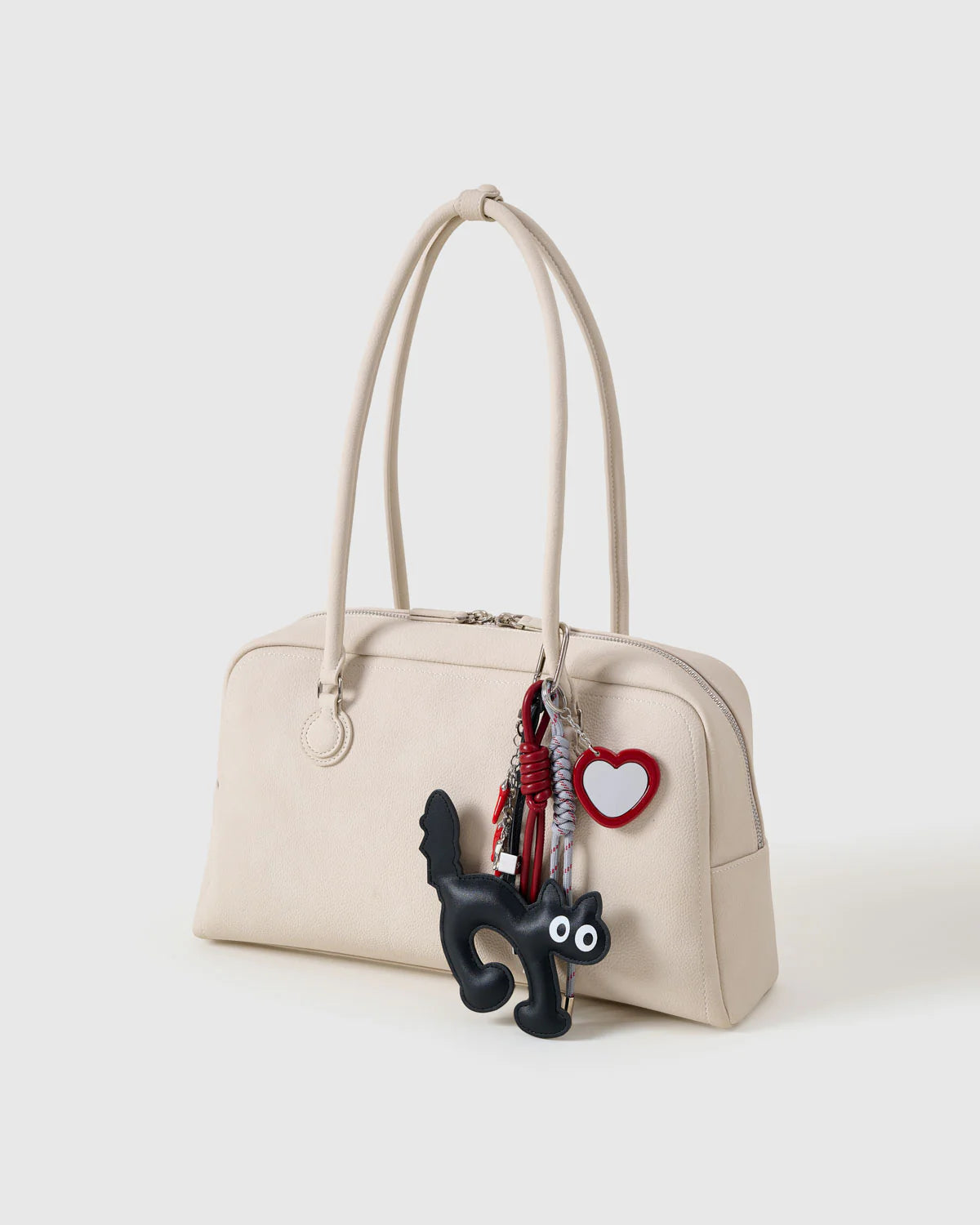 LUCKY NOIR CAT HEART STACK CHARM