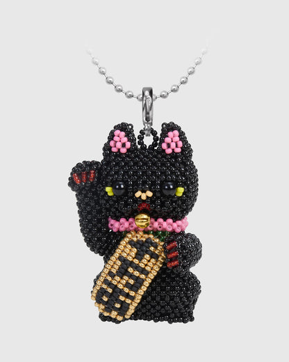 BLACK LUCKY CAT BEAD NECKLACE