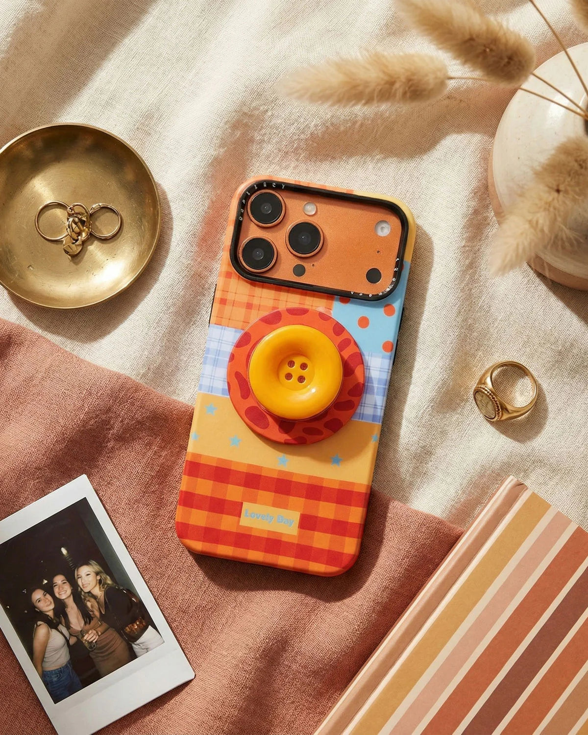 LOVELY DAY BUTTON PHONE CASE