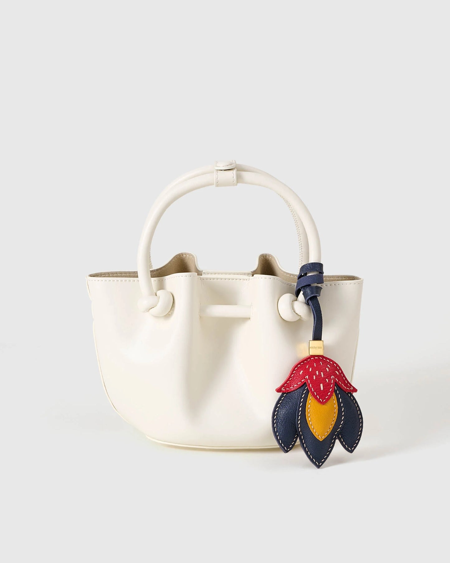 FLORA CHARM