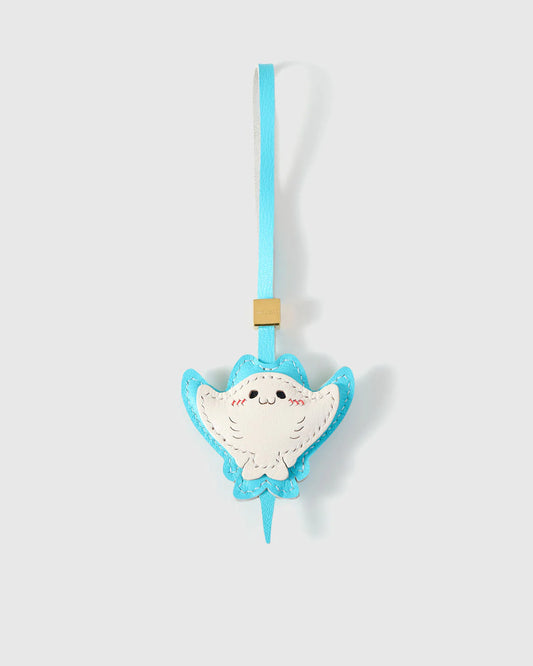 MANTA RAYS CHARM