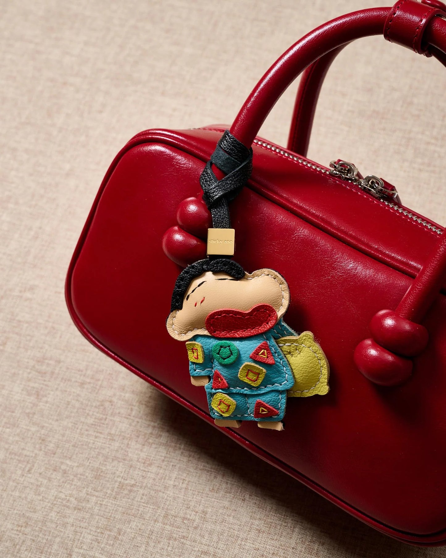 CRAYON SHINCHAN CHARM