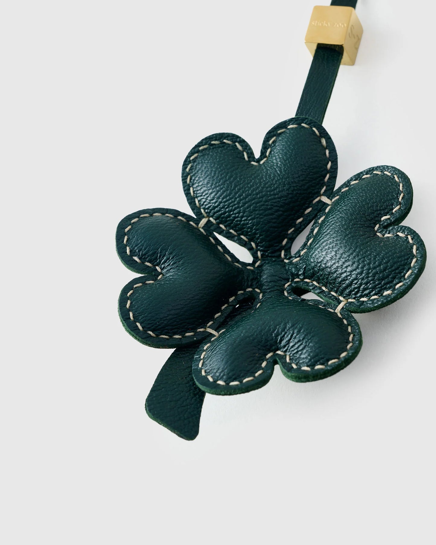 LUCKY CLOVER CHARM