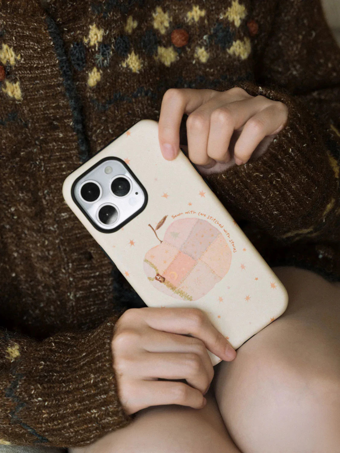STARRY STORY CIRCLE PHONE CASE