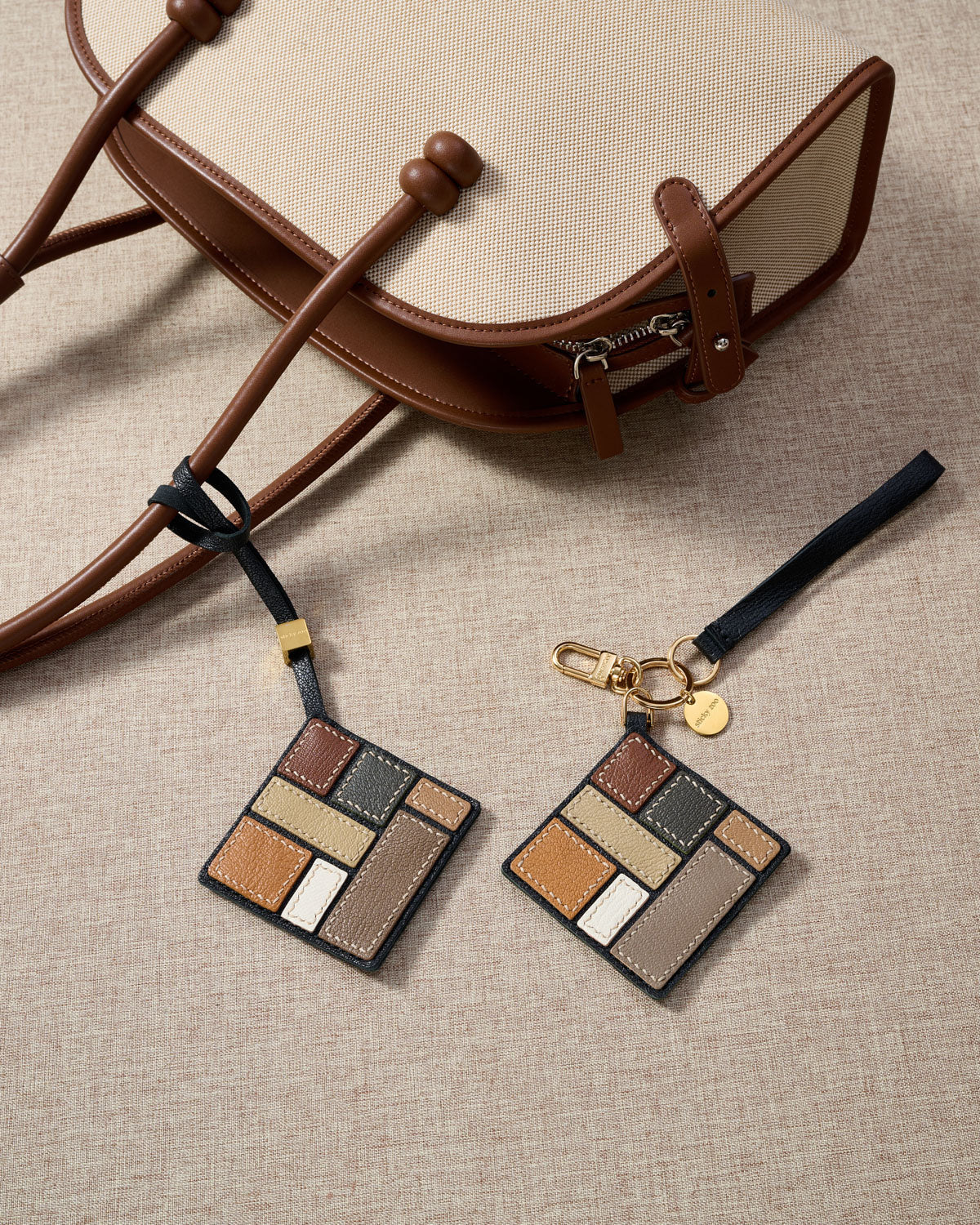 PIET MONDRIAN CHARM