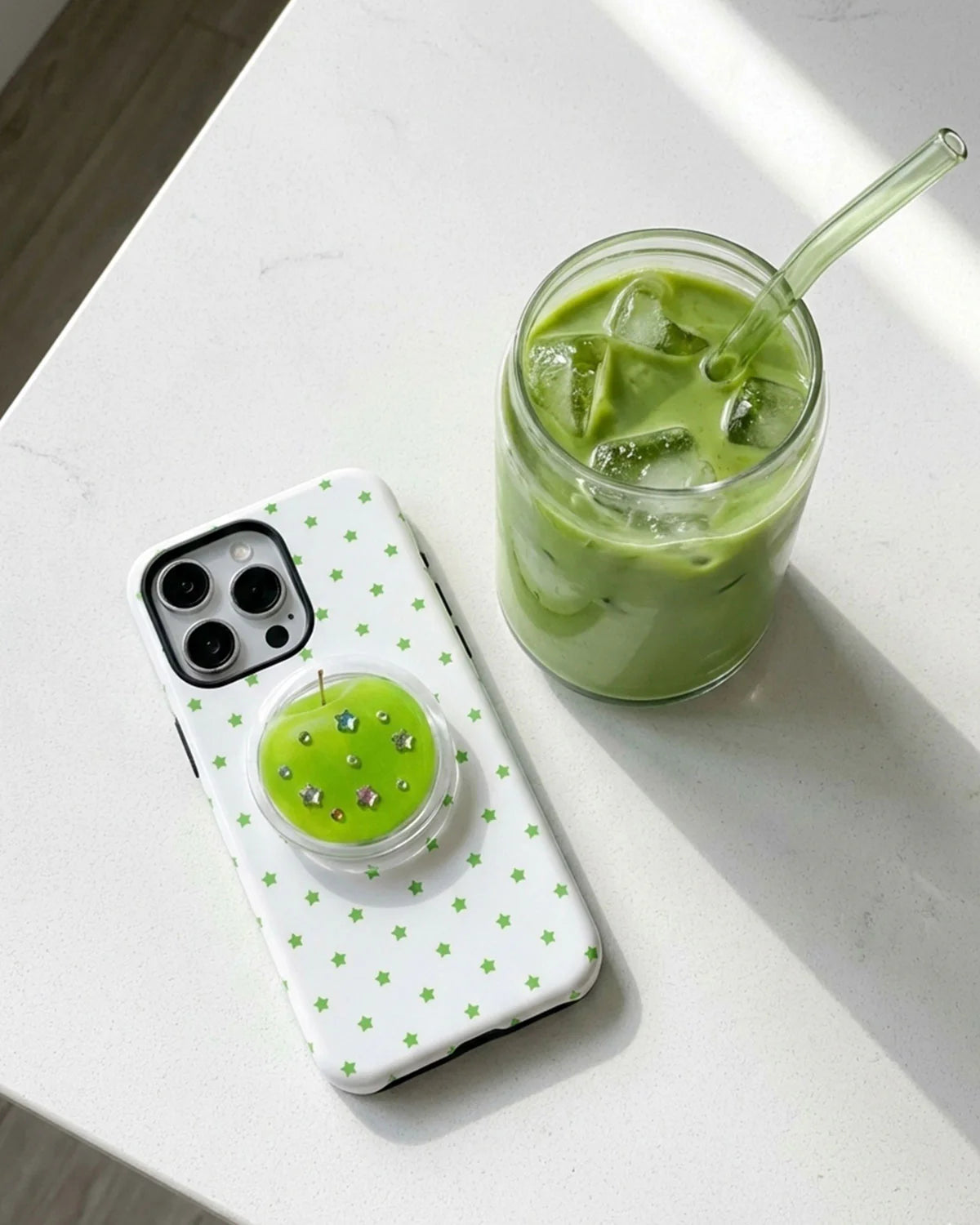 GREEN STAR APPLE PHONE CASE
