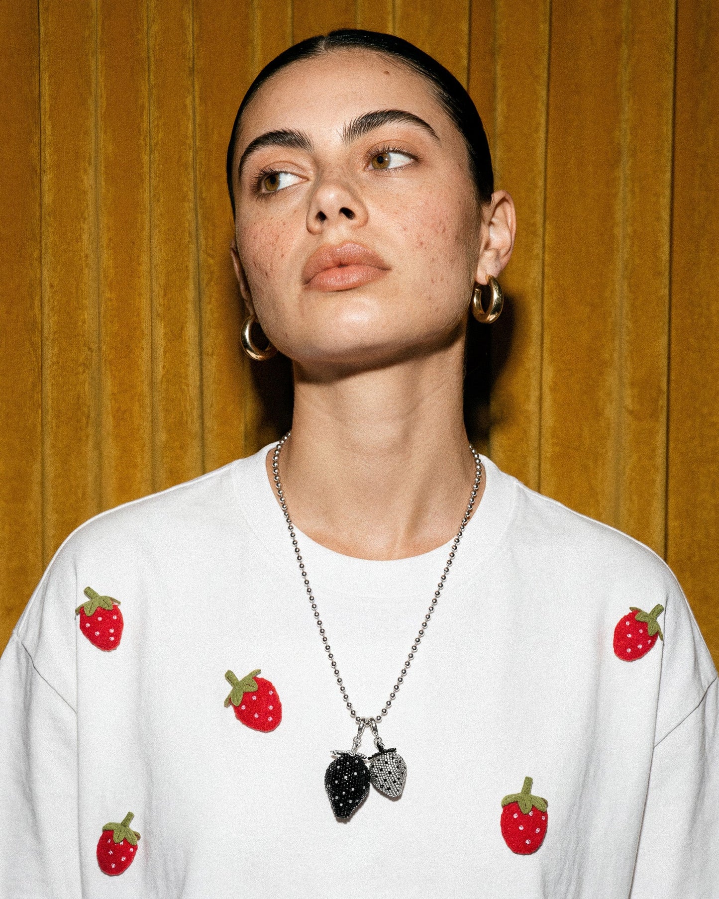 STRAWBERRY BEAD NECKLACE