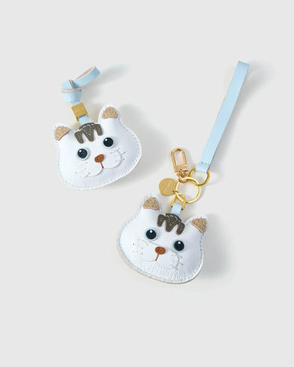 BRITISH SHORTHAIR CAT CHARM – CLOUD DREAM EDITION