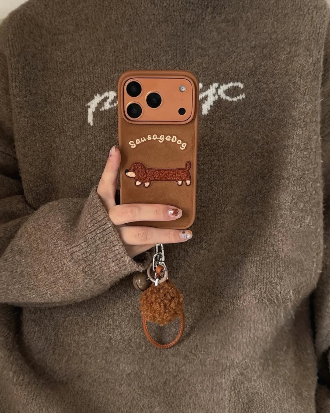 SAUSAGE DOG CASE