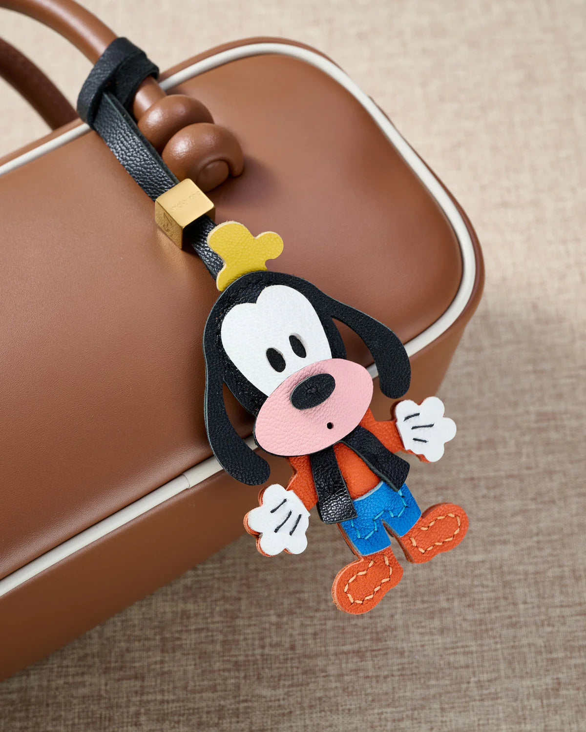 GOOFY CHARM