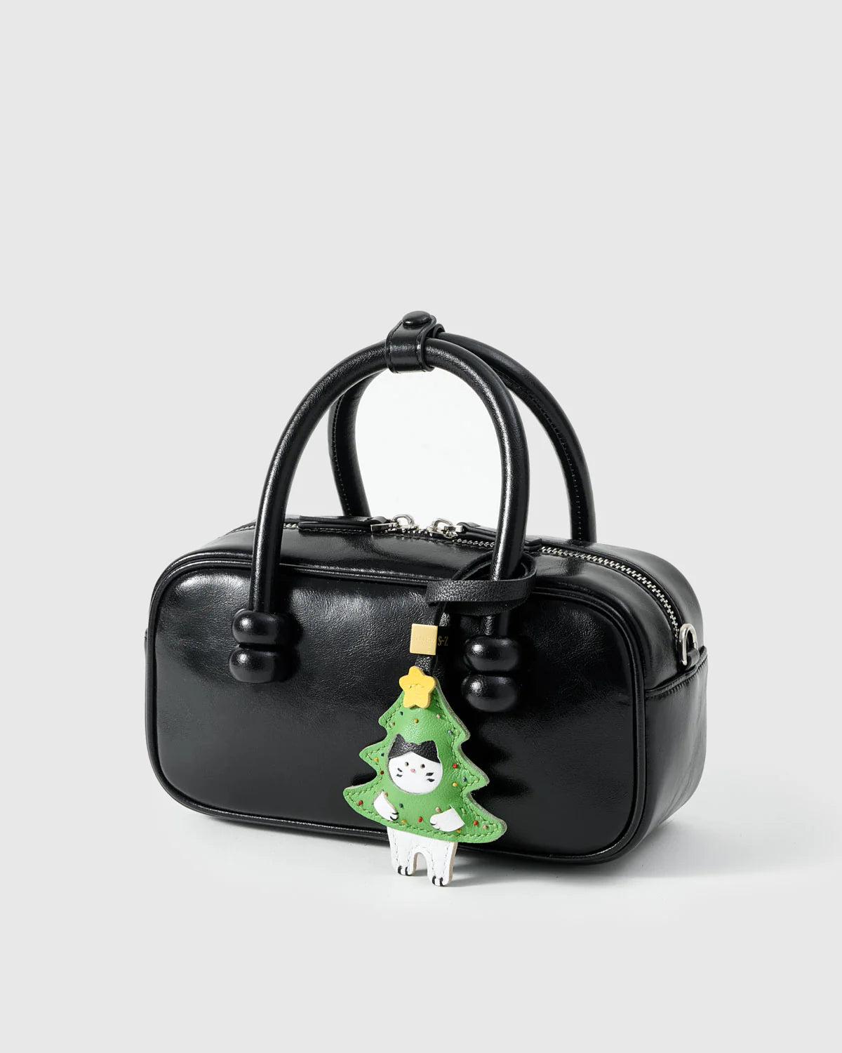 KITTEN IN CHRISTMAS TREE CHARM