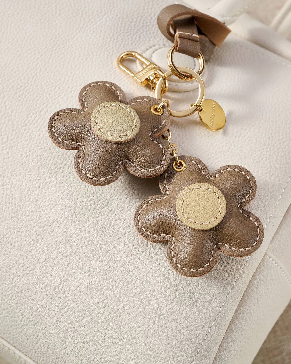 FLOWERS CHARM