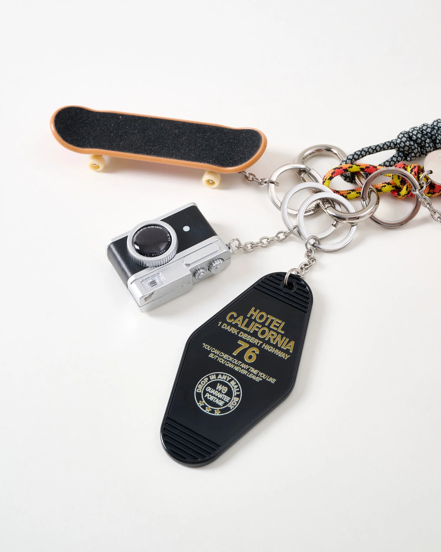 CALI CLICK STACK CHARM