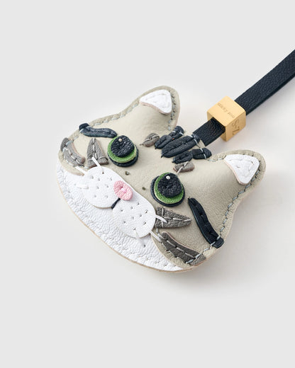 AMERICAN SHORTHAIR CAT CHARM – SILVER TABBY EDITION