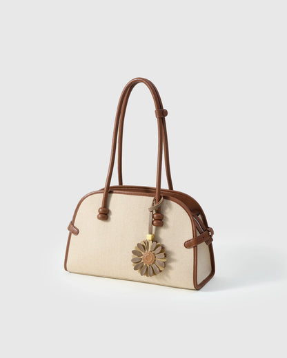 DAISY CHARM