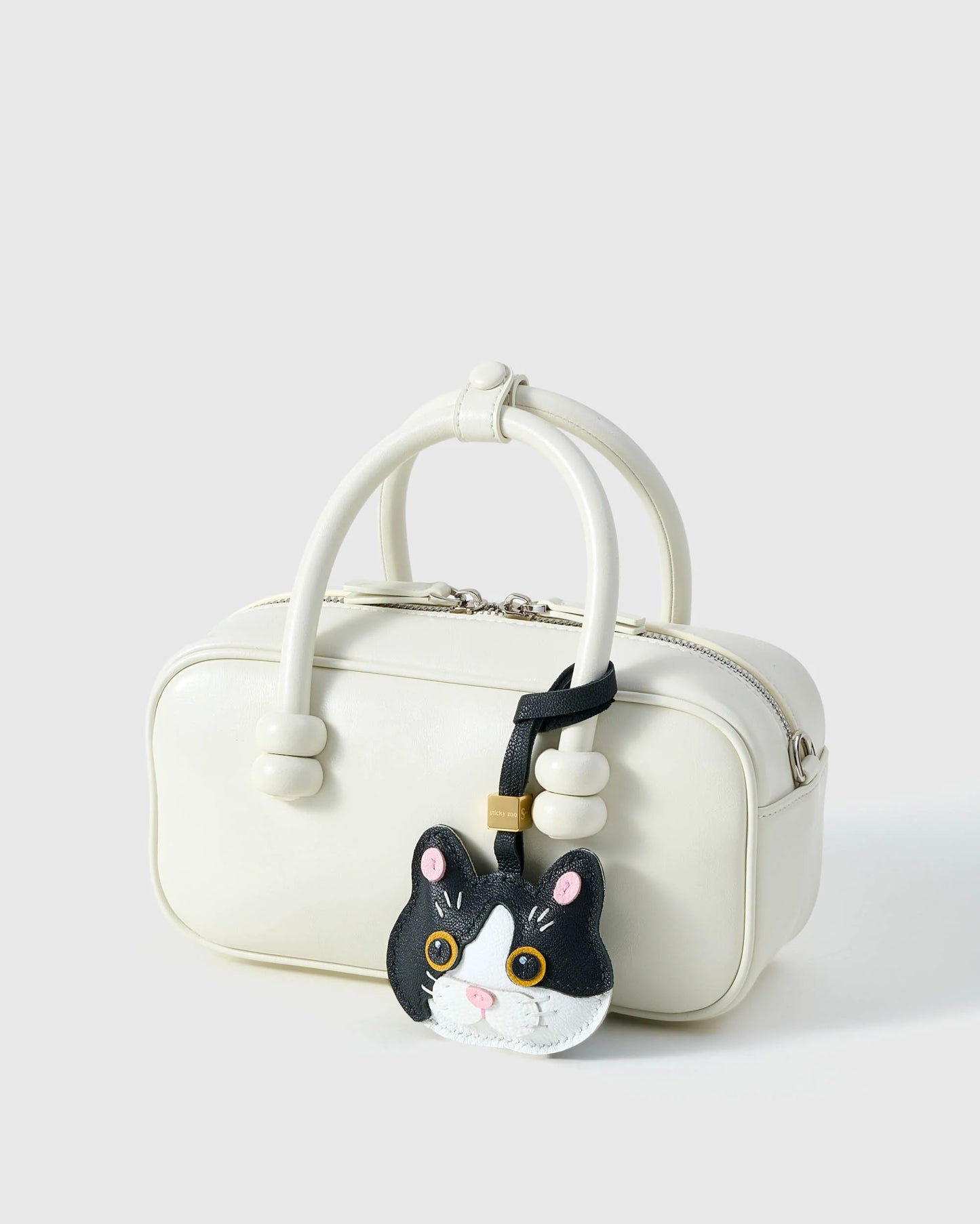 BRITISH SHORTHAIR CAT CHARM – BLACK MUSE EDITION