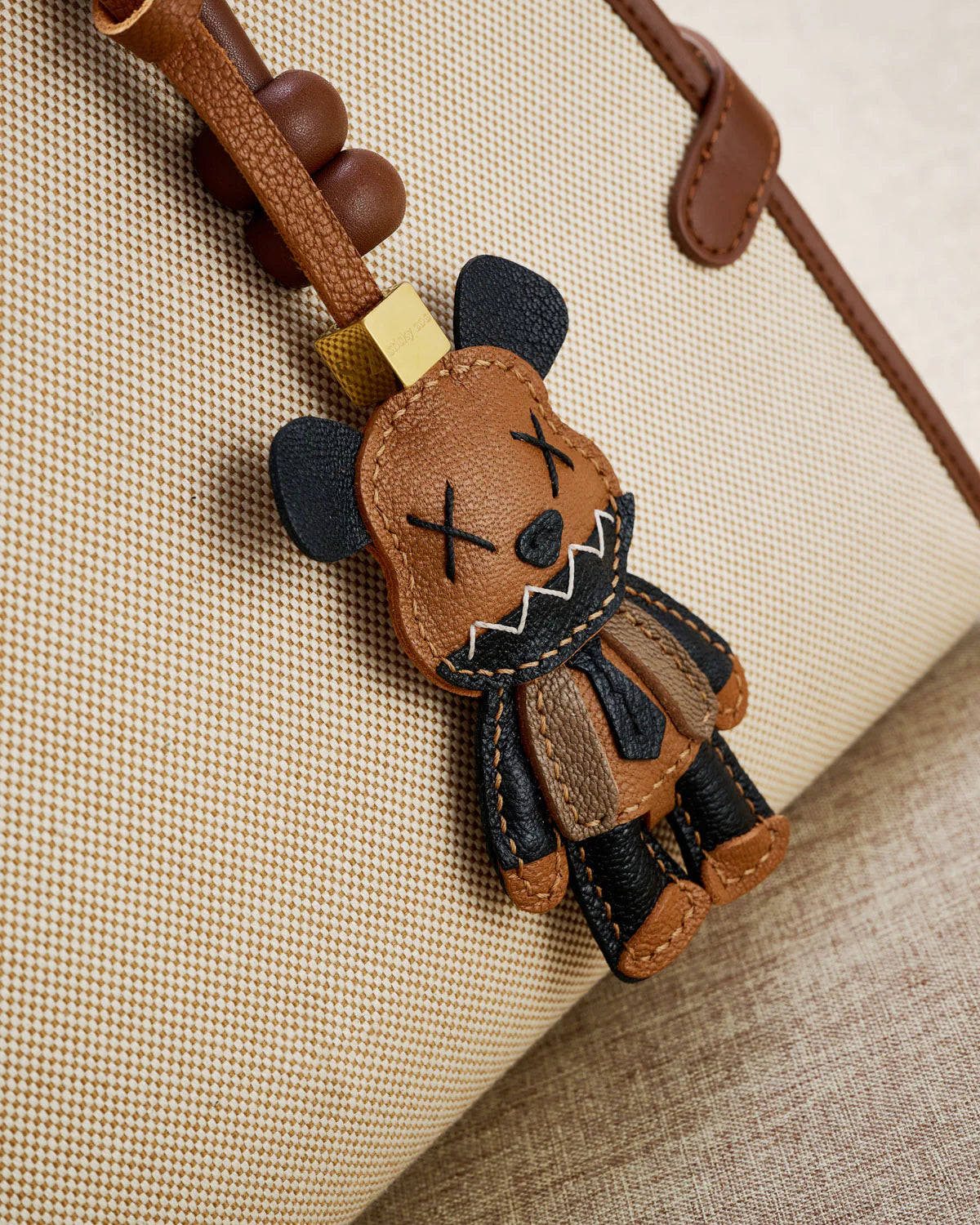 VIOLENT BEAR CHARM