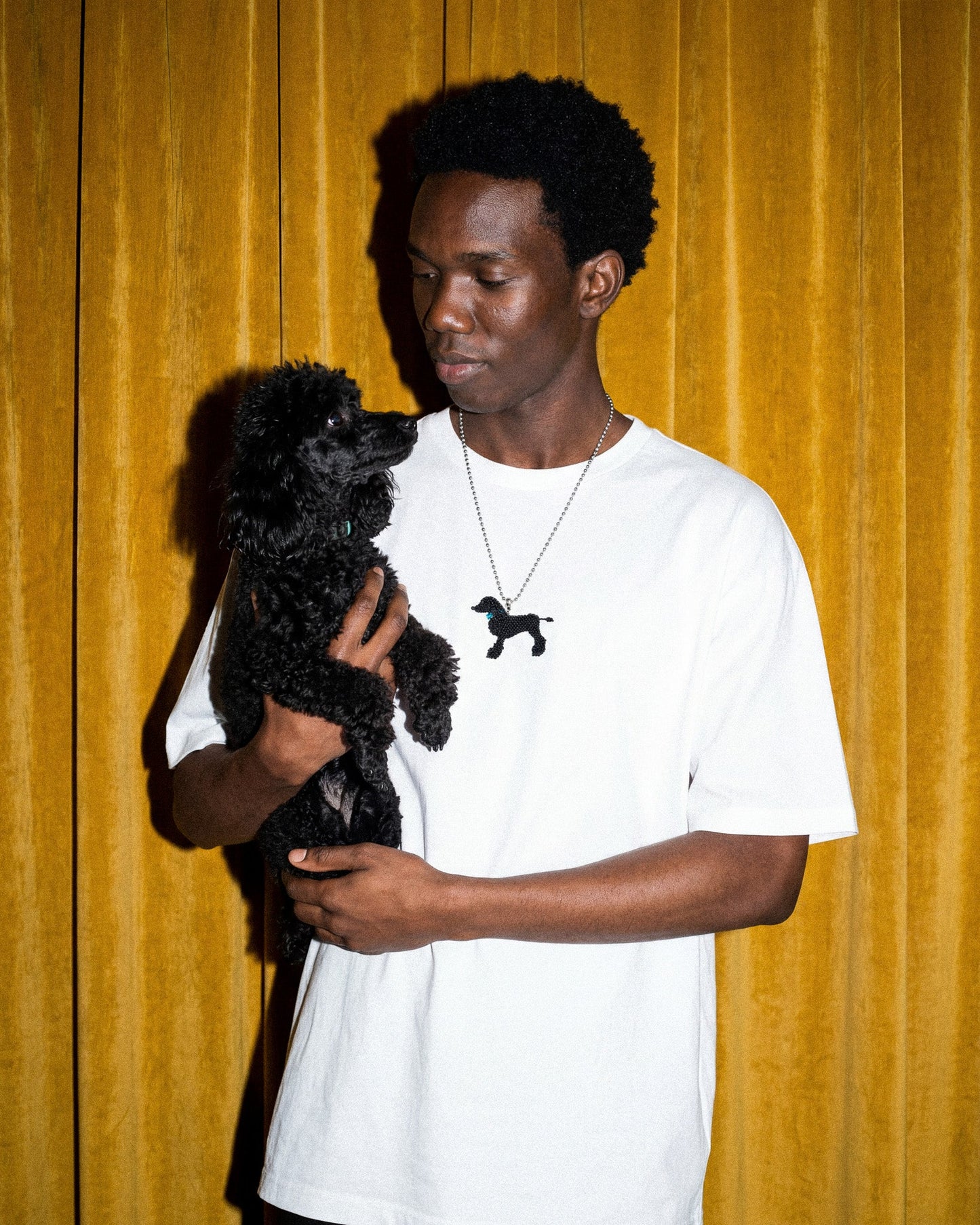 BLACK POODLE BEAD NECKLACE